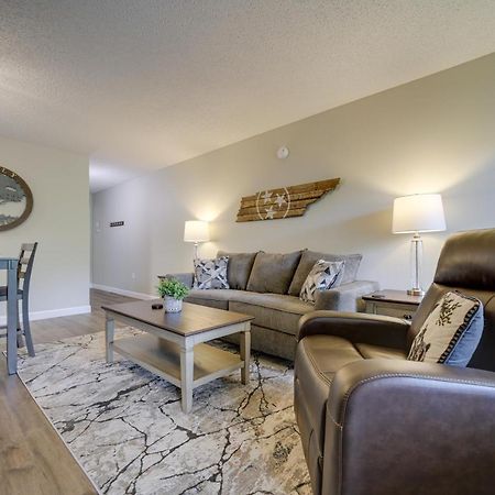 Stylish Gatlinburg Condo With Pool Walk Downtown! Eksteriør billede