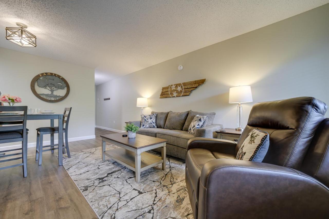 Stylish Gatlinburg Condo With Pool Walk Downtown! Eksteriør billede