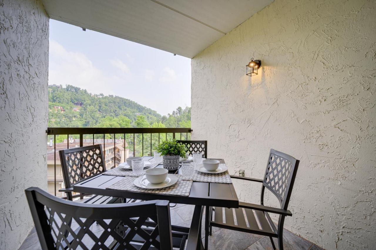 Stylish Gatlinburg Condo With Pool Walk Downtown! Eksteriør billede